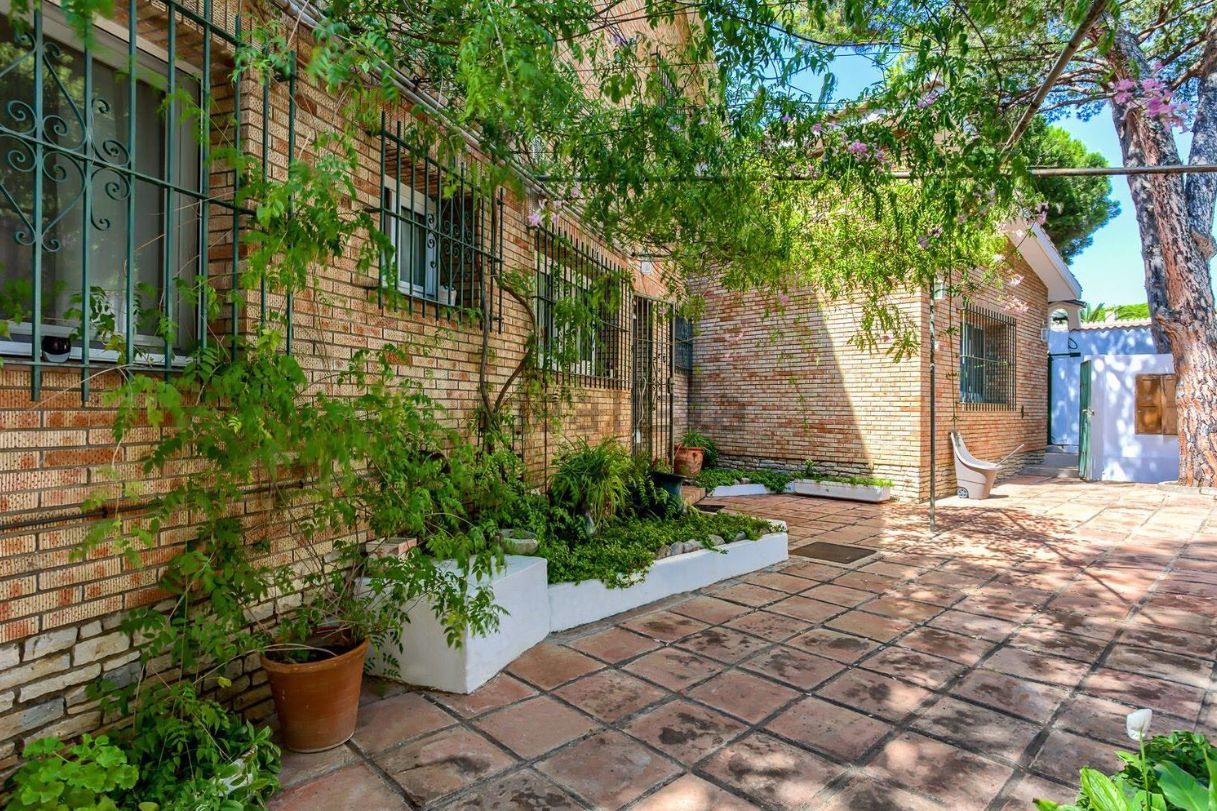 Casa o chalet independiente en venta en Urbanización Artola Baja Marbella - Imagen 8