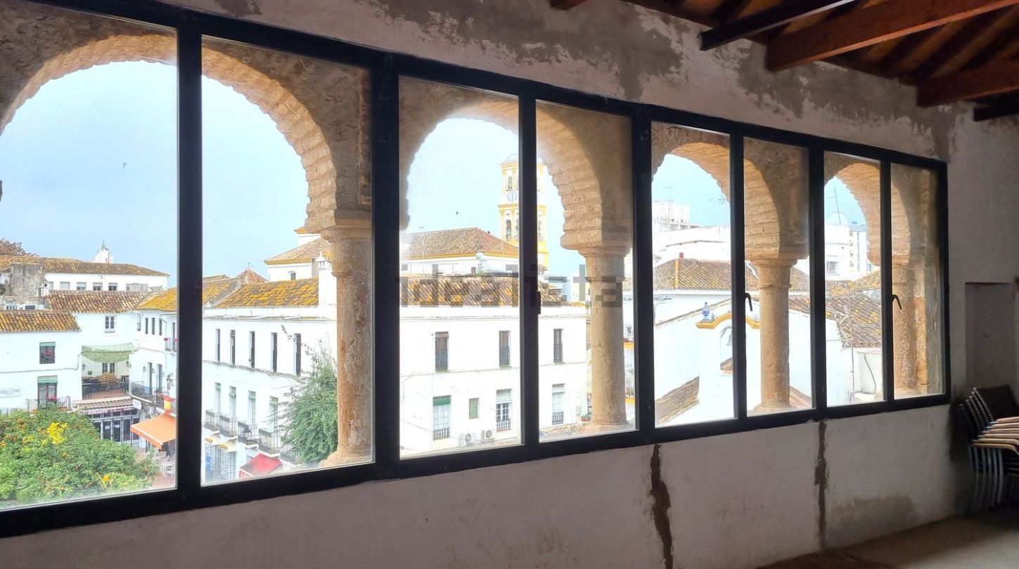 Edificio de uso mixto en venta en plaza de los Naranjos - Imagen 4