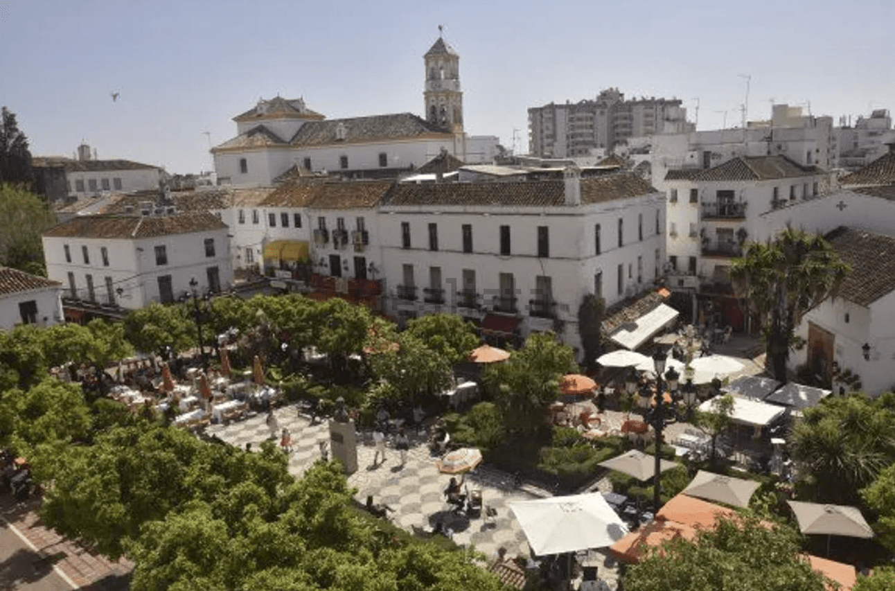 Chalet adosado en venta en el corazón de Marbella - Imagen 6